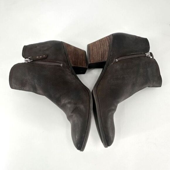 Frye Women's Judy Nubuck Leather Almond Toe Double Zip Ankle Boots Brown Size 10 - Picture 4 of 10